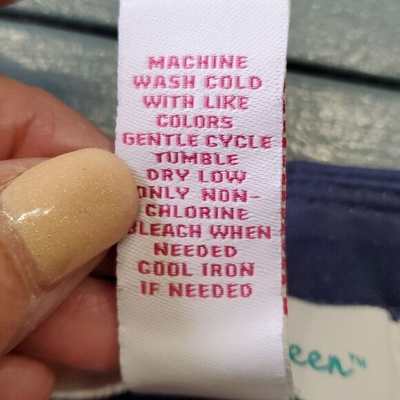 Lilly green skort. Navy blue with golf balls. Size Small. Scalloped hem. - Picture 6 of 11